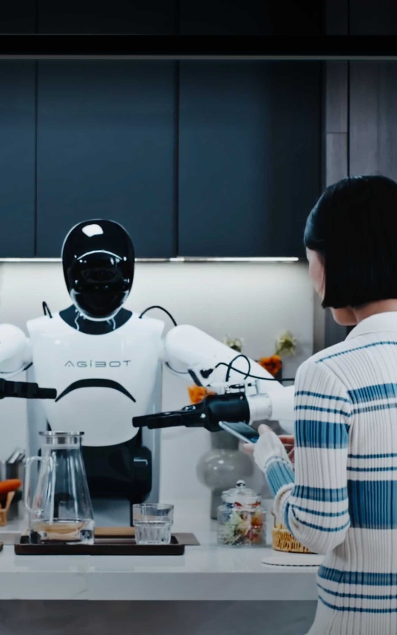 行业首款！米兰电竞发布具身智能一站式开发平台Genie Studio